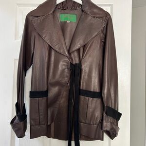 Elegant Brown Leather Jacket with Black Details